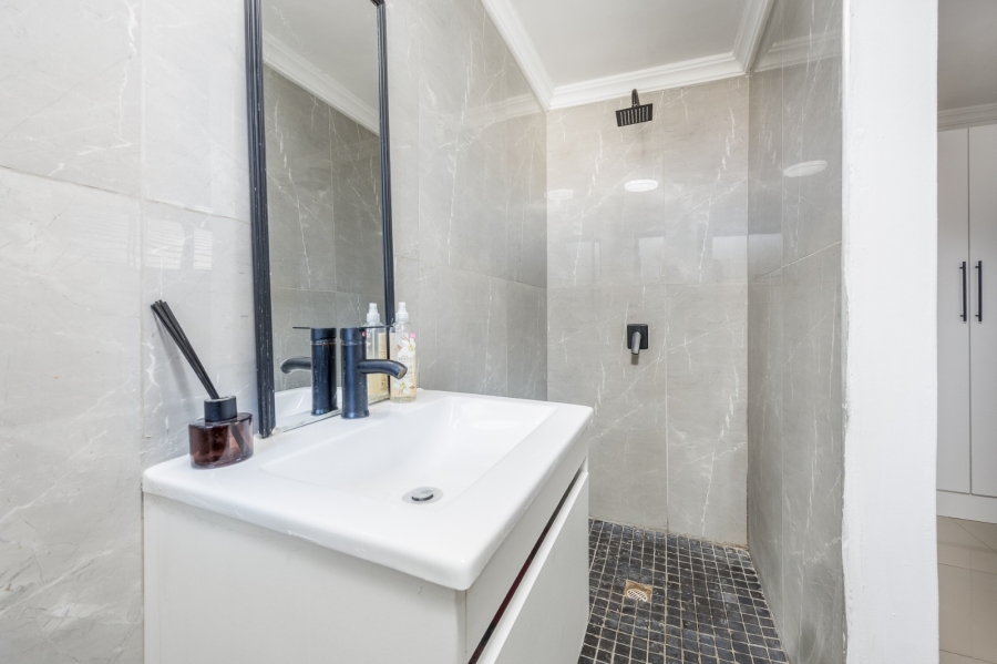 8 Bedroom Property for Sale in Haasendal Western Cape